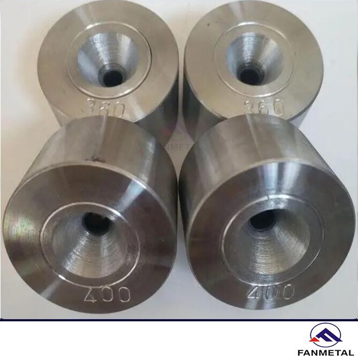 Tungsten carbide wire drawing die